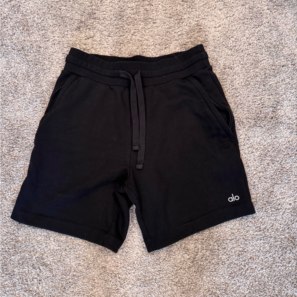 ALO Yoga Men's Black Chill Shorts